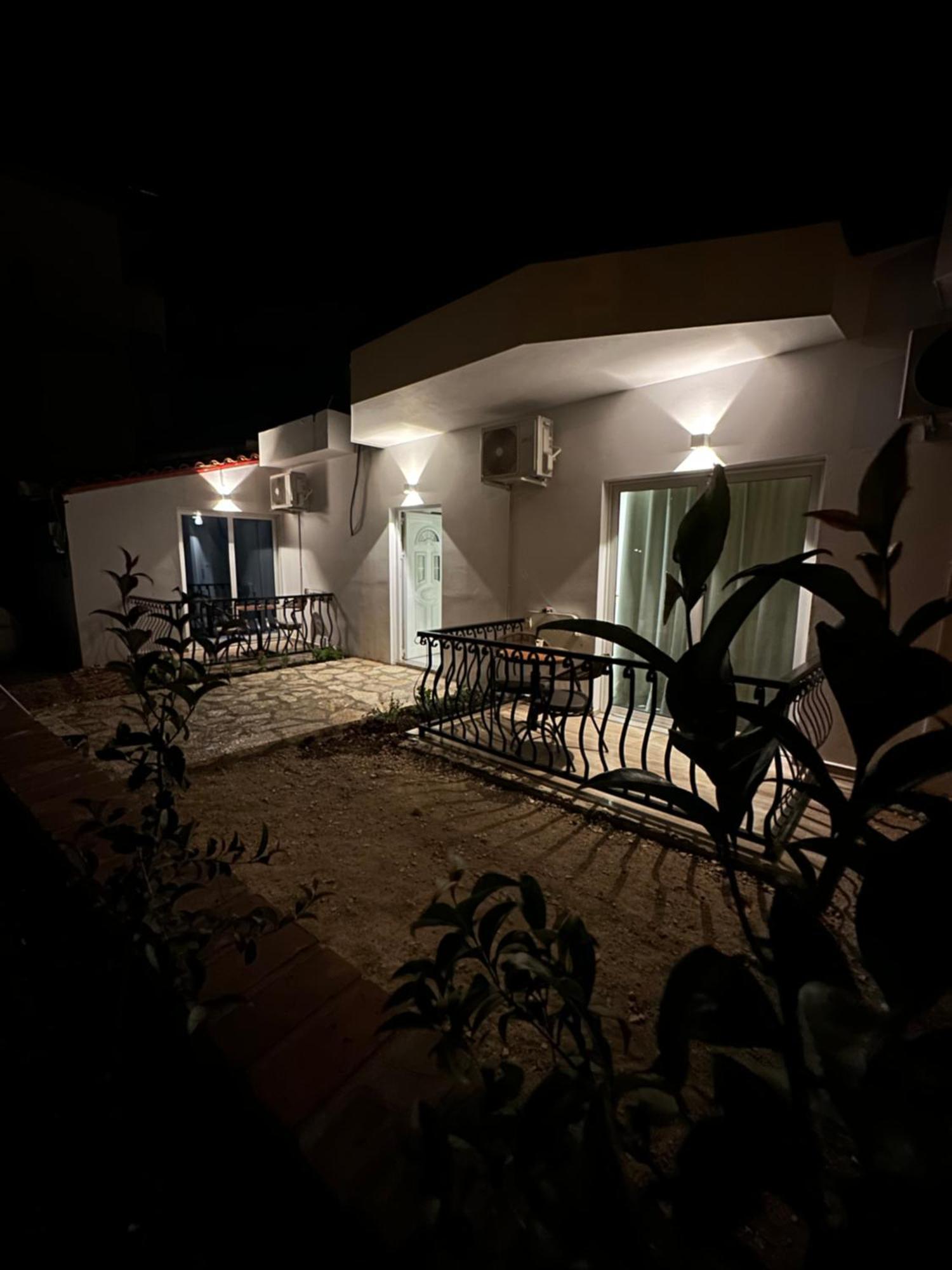 Fiore Rooms 2 Ksamil Exteriör bild